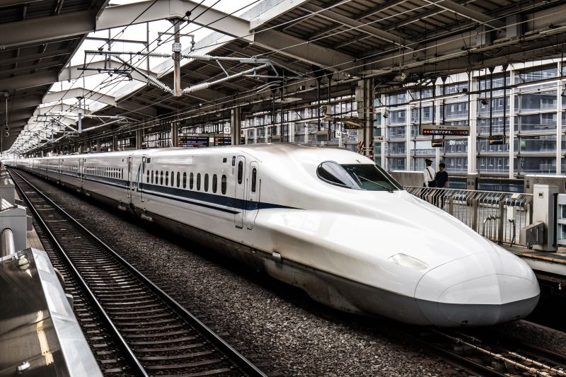 trenul shinkansen in Japonia