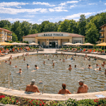 Băile Tinca - zi însorită la piscină