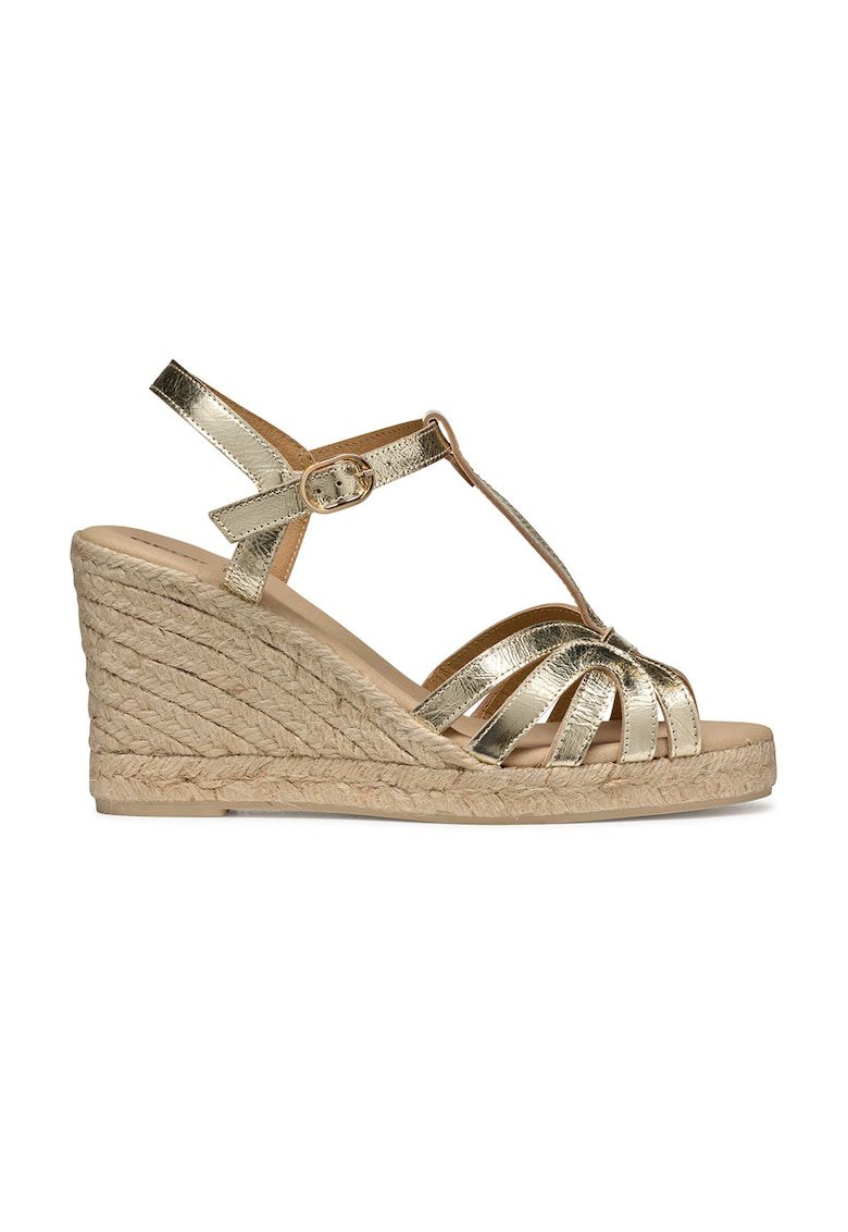 Sandale din piele cu talpa wedge si catarama - Auriu