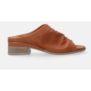 Papuci de piele cu aspect drapat