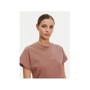 Tricou cu decolteu la baza gatului