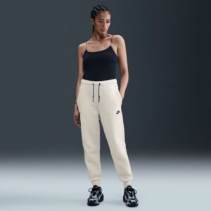 Pantaloni W Nsw Tch Flc Mr Jgger 2 - Bej