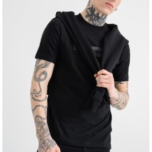 Tricou cu decolteu la baza gatului si logo - Negru