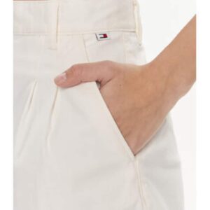Sort din material textil de dama -  Alb - 96% bumbac organic - 4% elastan -