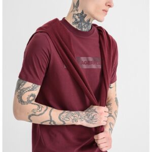 Tricou cu decolteu la baza gatului si logo - Violet tyrian