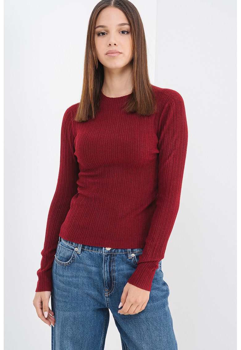 Pulover slim fit cu decolteu la baza gatului - Rosu inchis