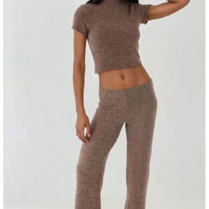 Pantaloni dama - tricotati - talie inalta - culoare maro - material tricotat