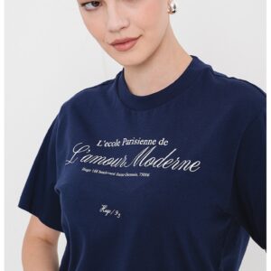 Tricou cu decolteu la baza gatului si text - Albastru inchis