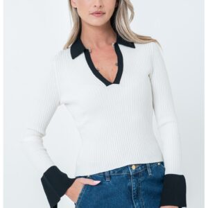 Pulover cu striatii si maneci evazate - Alb